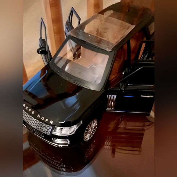 Toy Model Mini Car, Land Rover Range Rover, Black - Picture 2 of 12